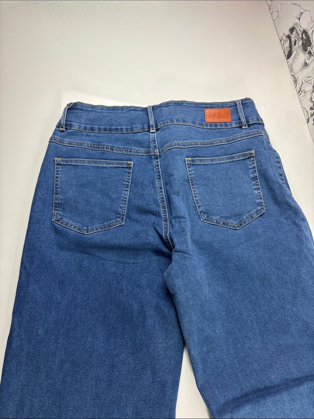 Sidefeel High Waisted Wide Leg jeans in Sky Blue - Picture 3 of 10